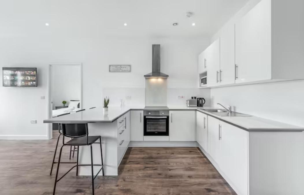 Airy 2Br Flat Delta London Dp332 Apartment Croydon Bagian luar foto